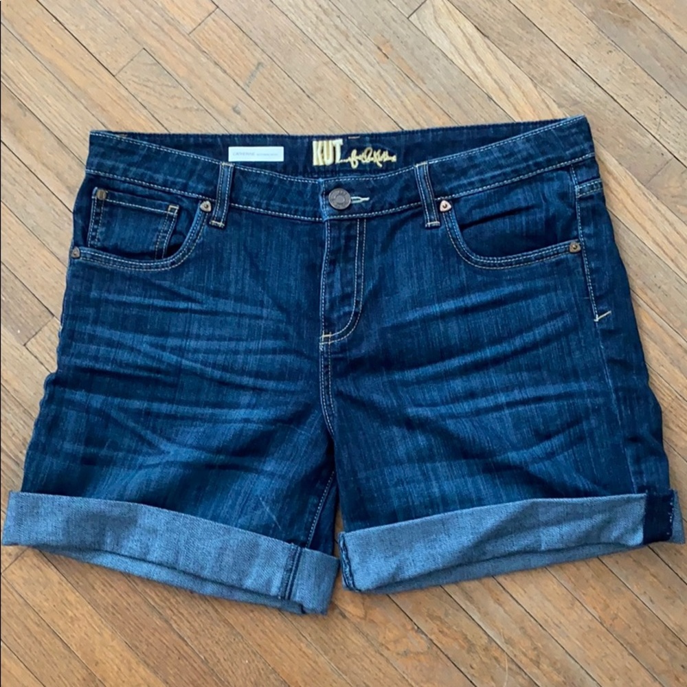 Used Kut from the Kloth Boyfriend Short Size 12.